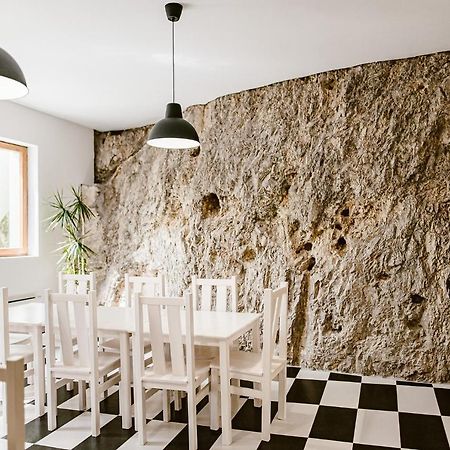 Sziklavendeghaz Aparthotel Veszprém Εξωτερικό φωτογραφία