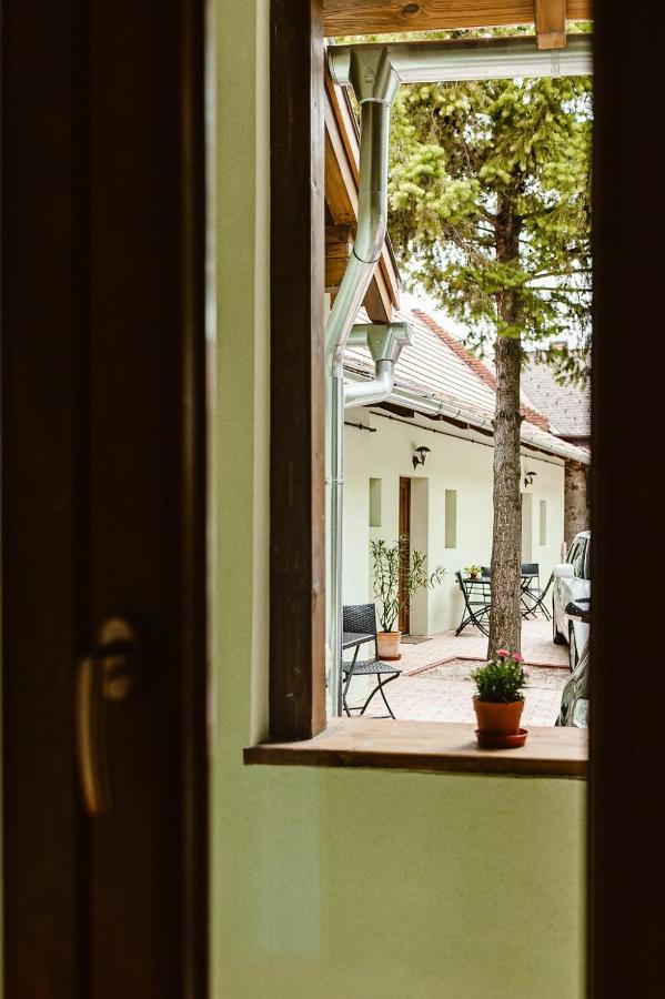 Sziklavendeghaz Aparthotel Veszprém Εξωτερικό φωτογραφία